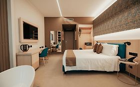 Lumia Hotel